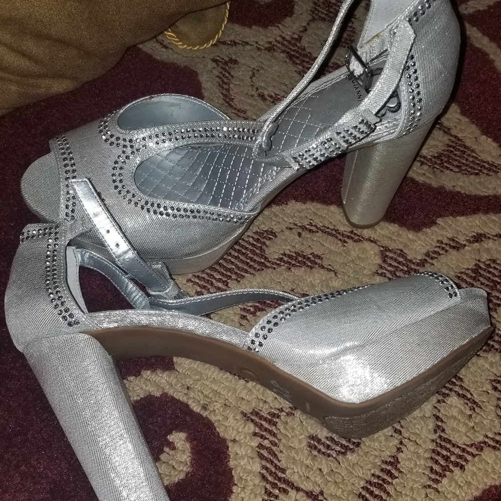Gianni Bini Silver Heels